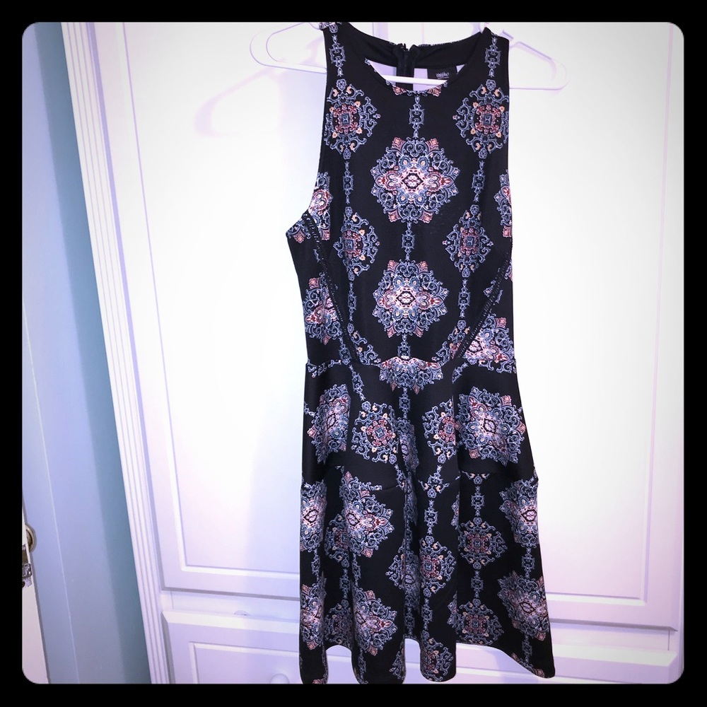 Geometric pattern Scuba dress